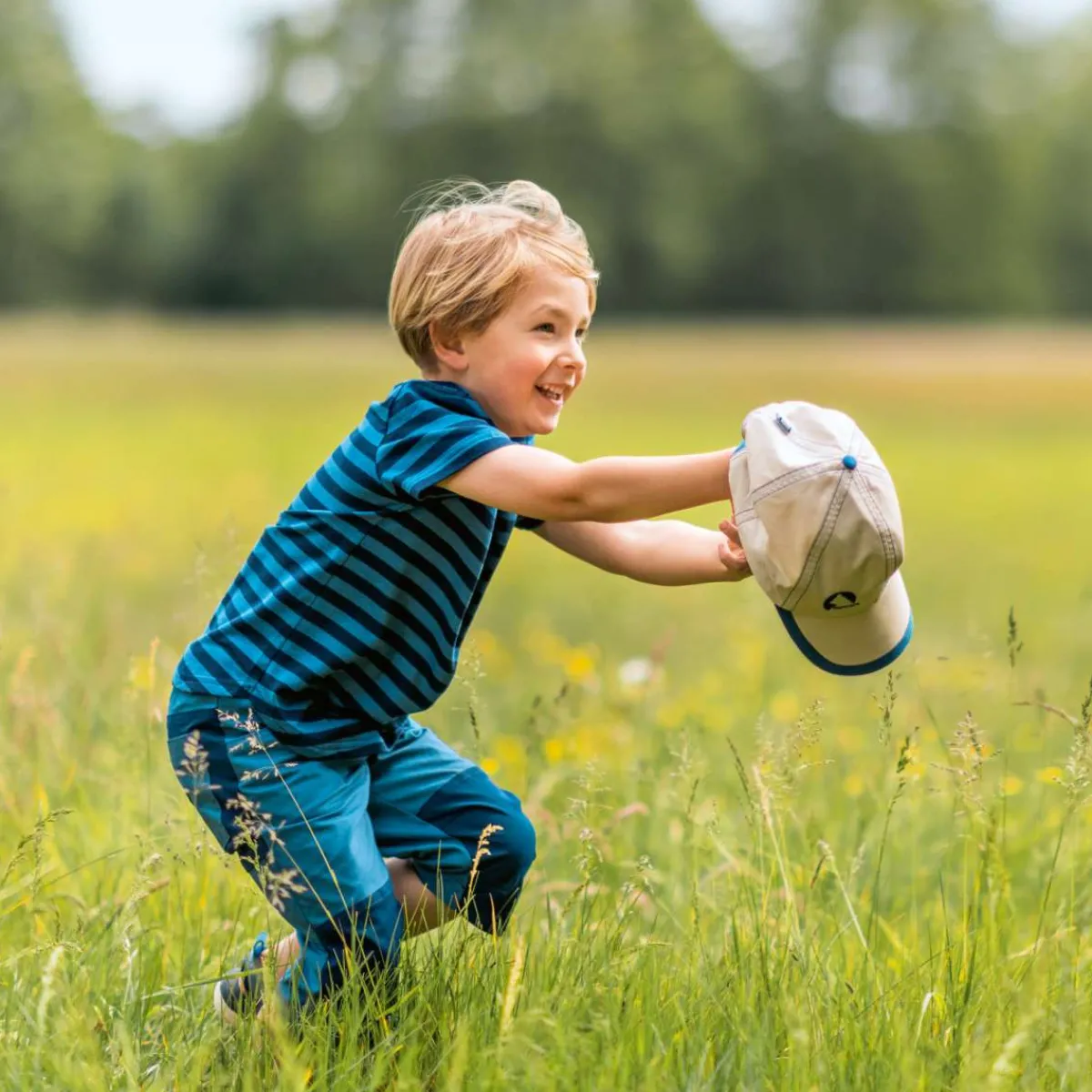 Kinder finkid MAALARI